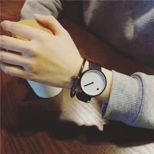 Minimalist creative wristwatch