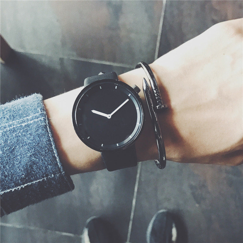 Minimalist stylish Mens quartz watch