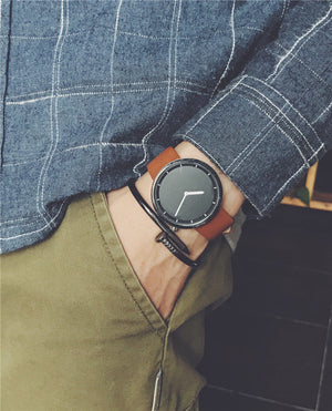 Minimalist stylish Mens quartz watch